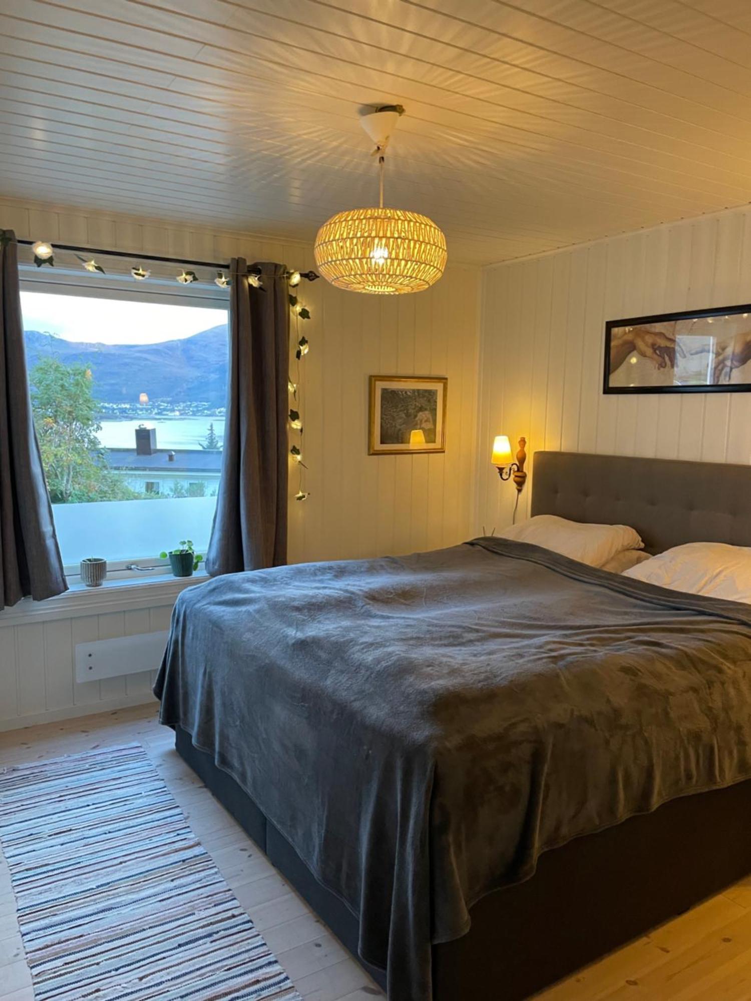 Koselig Leilighet I Sentrum Alesund Luaran gambar